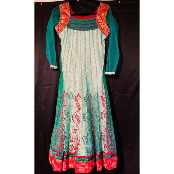Vintage Anarkali Gown Red White and Green 3 layers in skirt size small Handmade - Picture 1 of 5